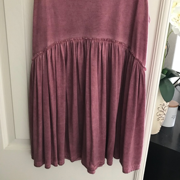 She + Sky Light Burgundy Tie Detail Tank Top - Picture 4 of 7